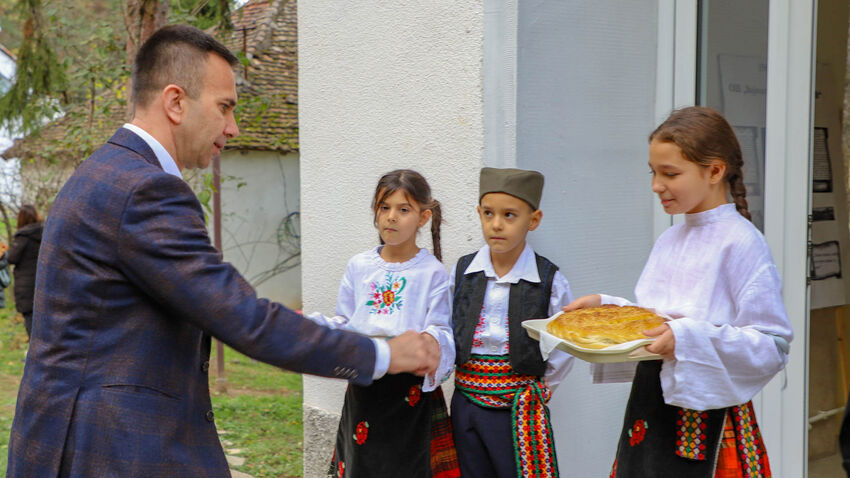 jankovic sa dacima u krcmaru